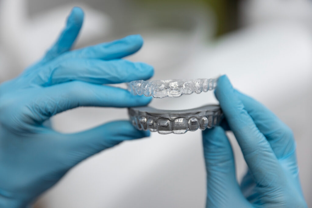 Braces vs. Clear Aligners: Which Orthodontic Treatment is Right for You?